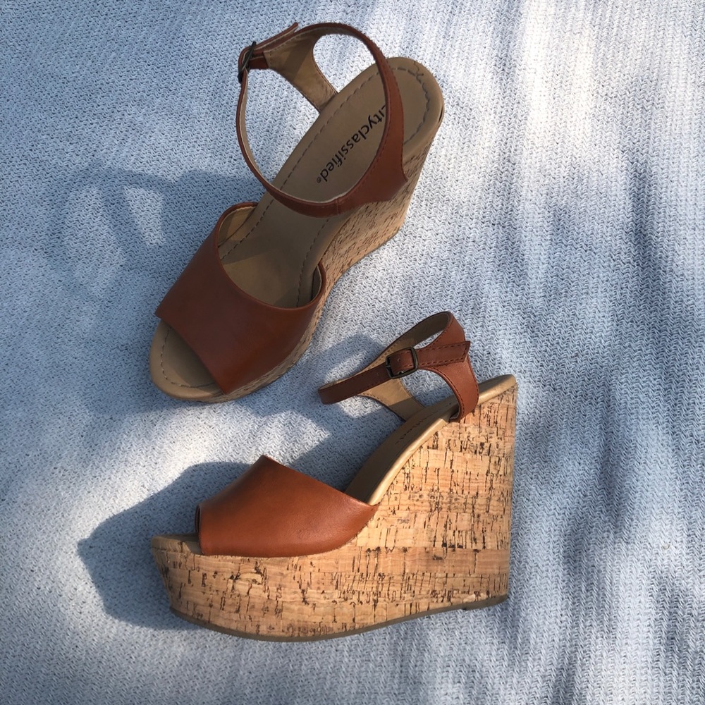 Cork Wedges with Camel Straps